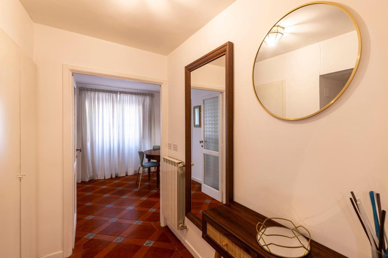 Parlamento Luxury Apartment Рим Экстерьер фото