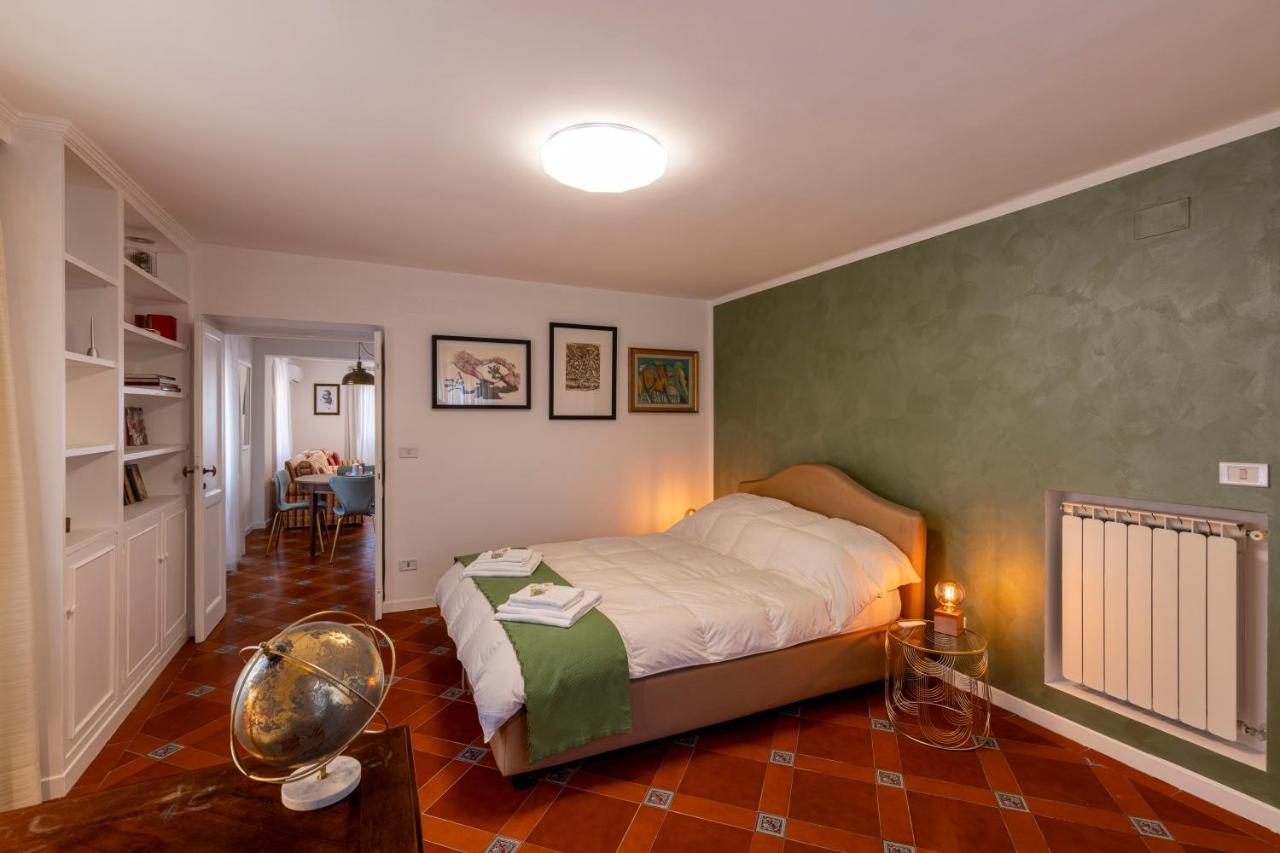 Parlamento Luxury Apartment Рим Экстерьер фото